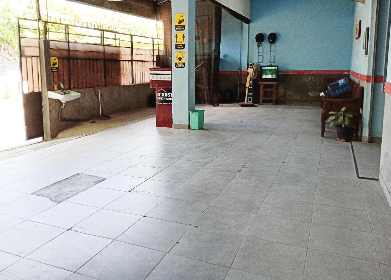 D'kost Ketintang Guest house *